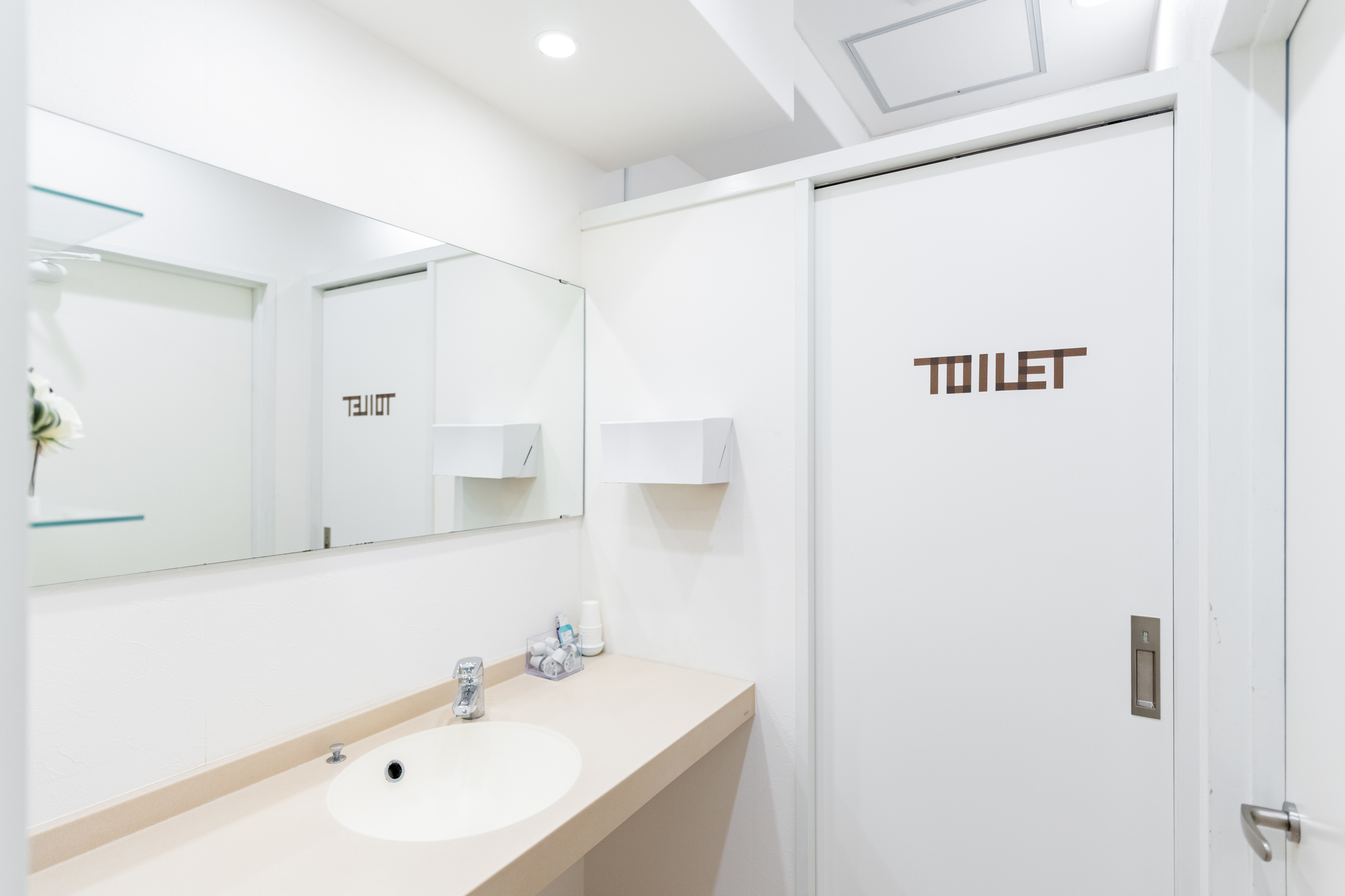 パウダールーム